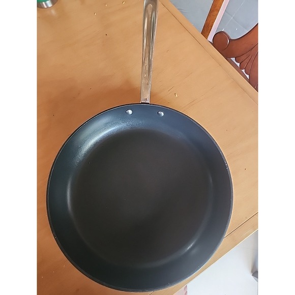 New ALL-CLAD 12" Hard Anodized Nonstick Fry Pan / Skillet Professional Quality‎ - Picture 1 of 6